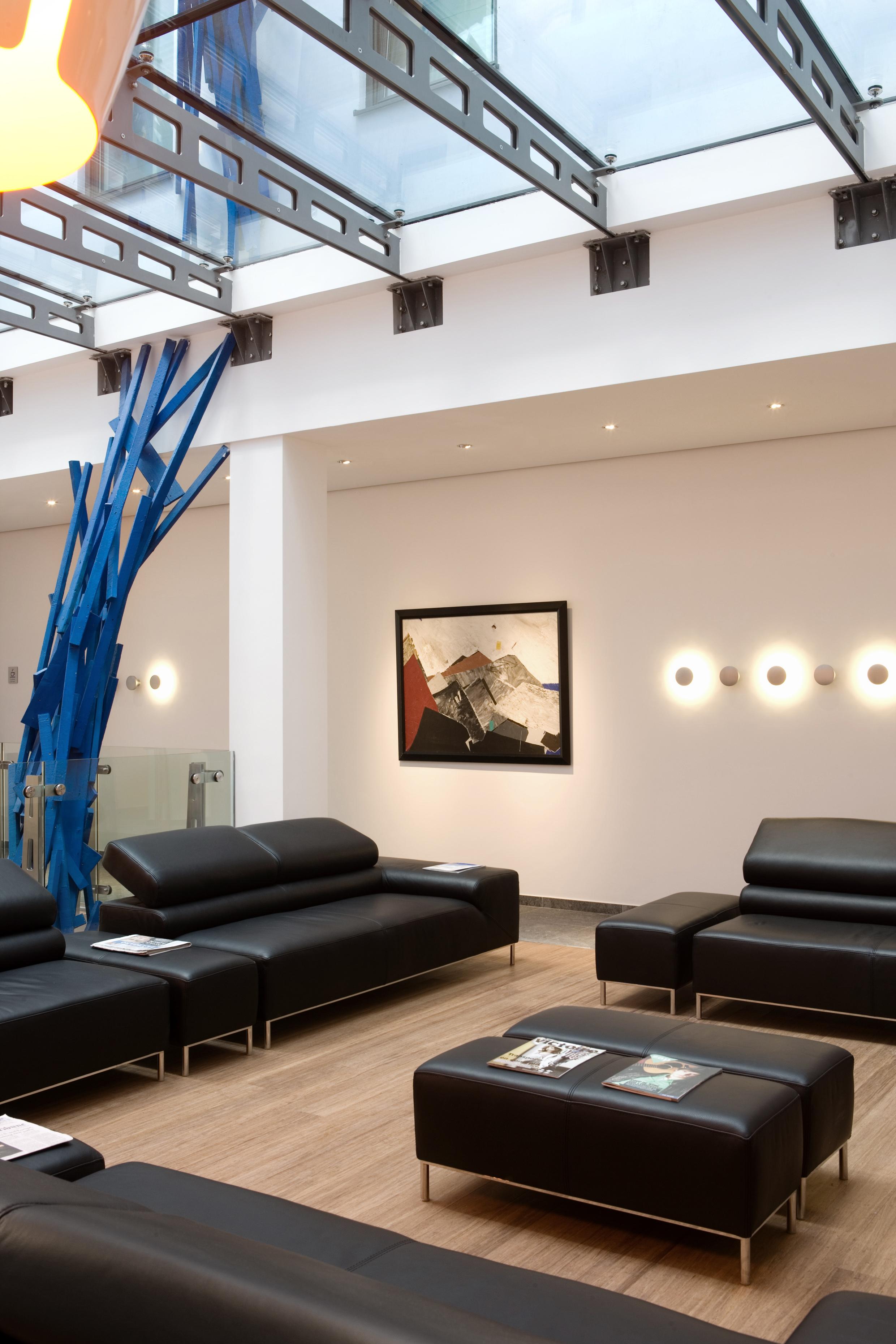 Hotel Aqua By Happyculture Saint-Gilles Bagian luar foto