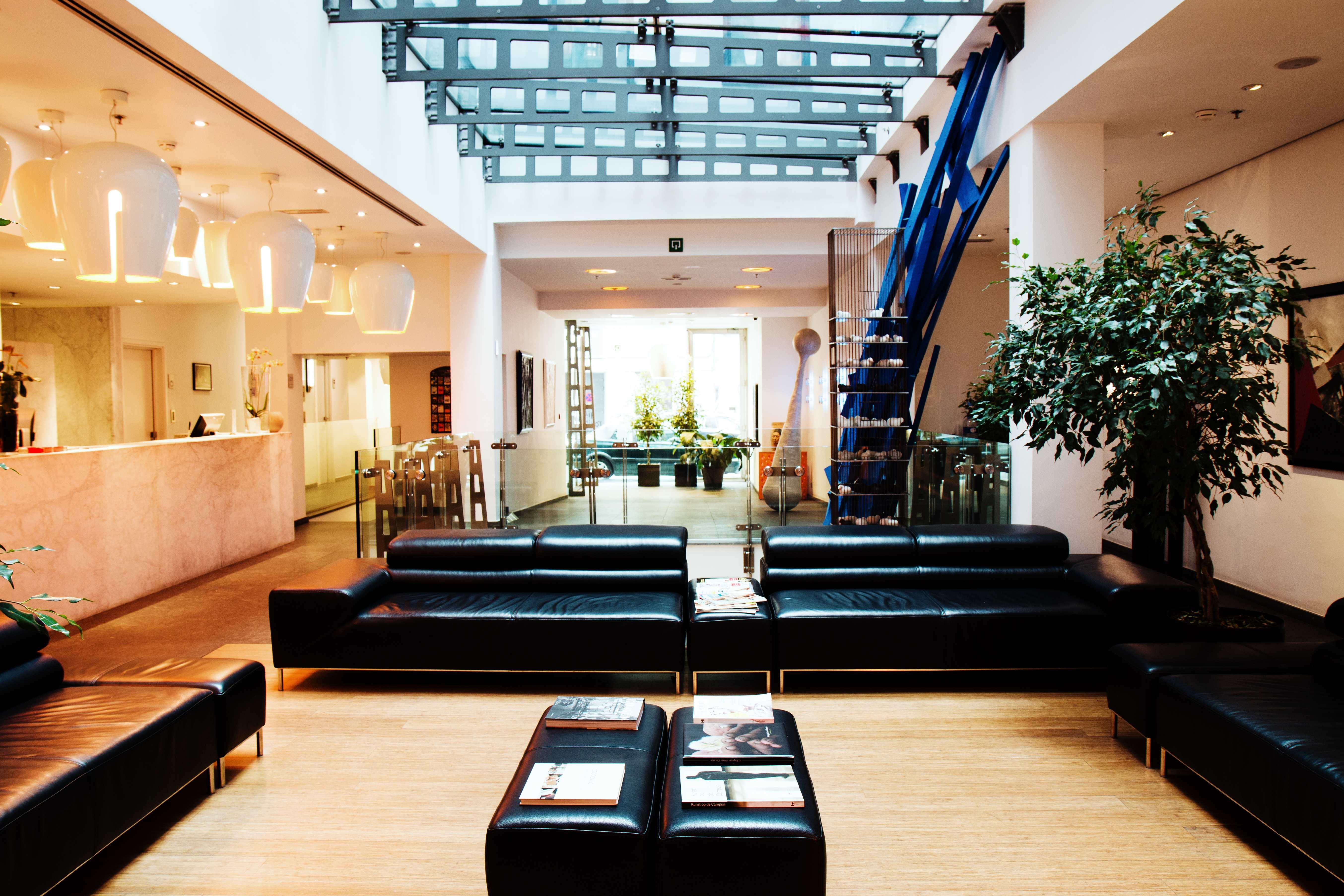 Hotel Aqua By Happyculture Saint-Gilles Bagian luar foto