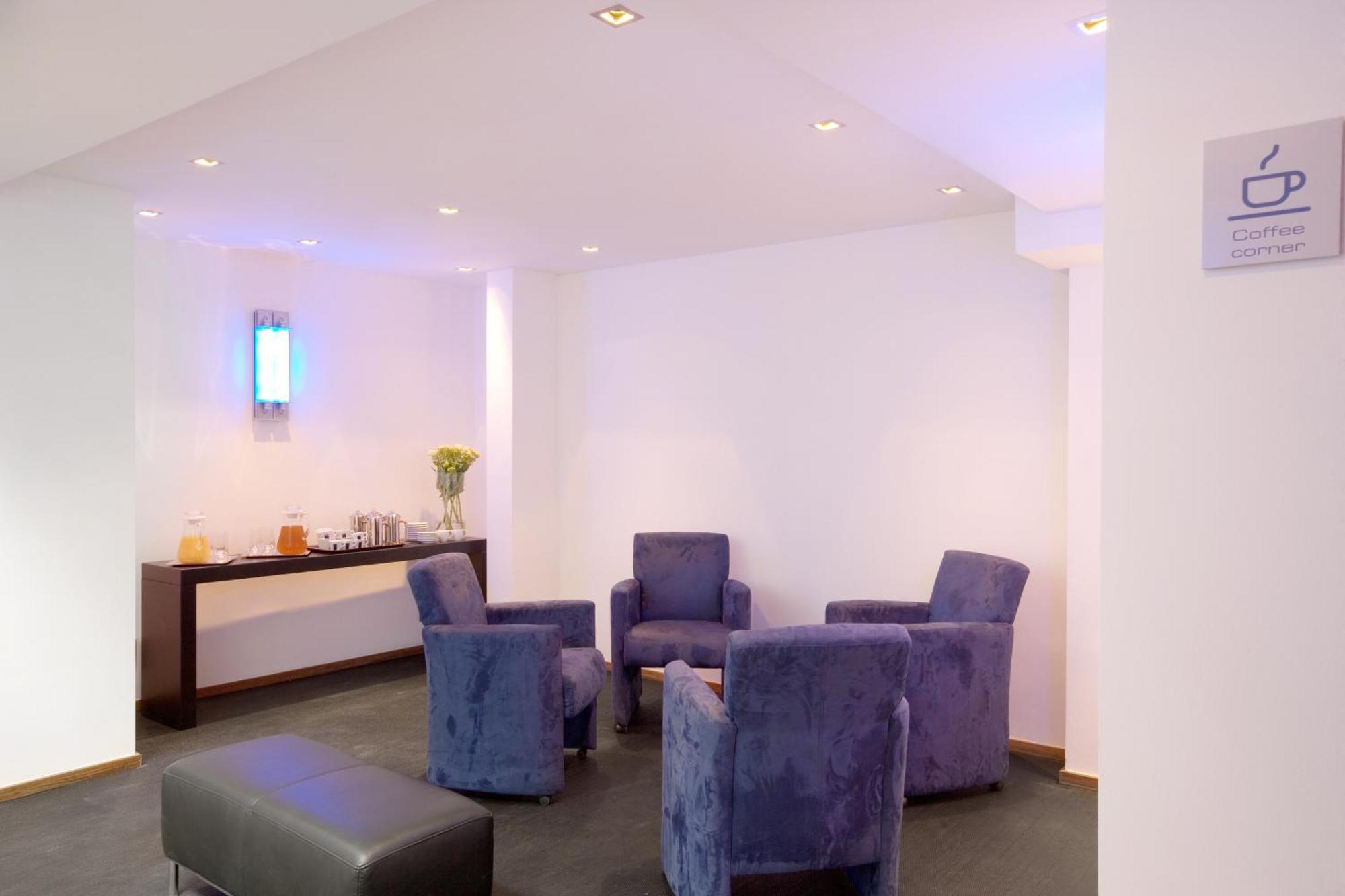 Hotel Aqua By Happyculture Saint-Gilles Bagian luar foto