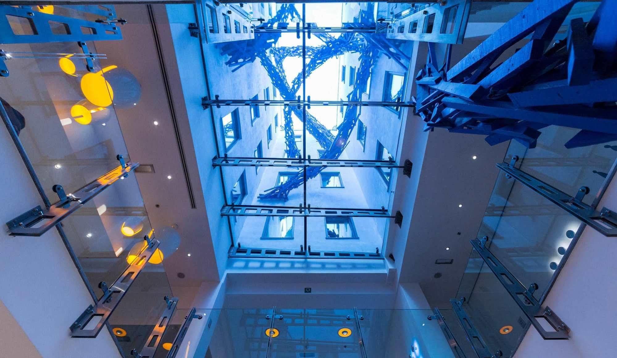 Hotel Aqua By Happyculture Saint-Gilles Bagian luar foto
